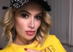 Елена Бушина готова стать матерью в третий раз