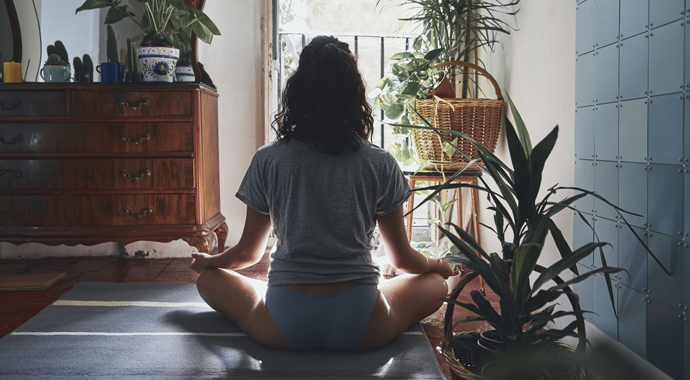Утренняя йога: упражнения, чтобы снять тревожность