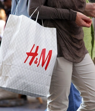 Классная мужская одежда как в H&M, которую можно купить, не вставая с дивана и в очередь