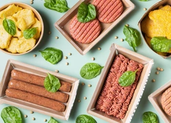 Не все так просто: какое мясо полезнее на самом деле — растительное или натуральное?