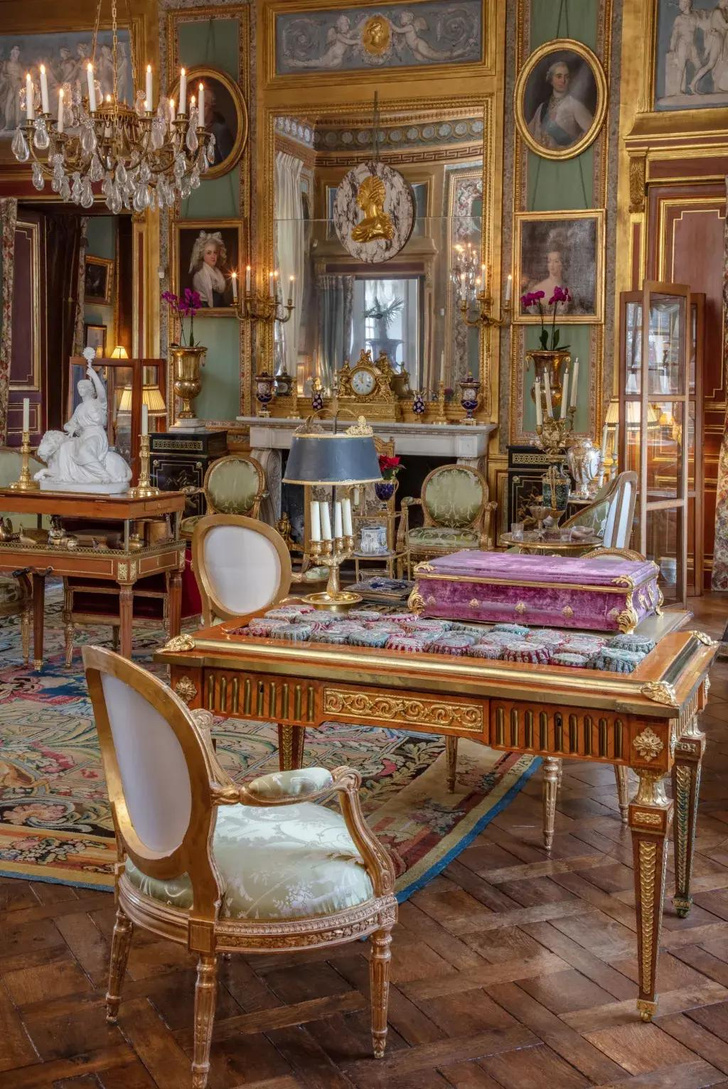 Sotheby’s выставят на аукцион кресла Марии-Антуанетты из коллекции Жака Гарсиа