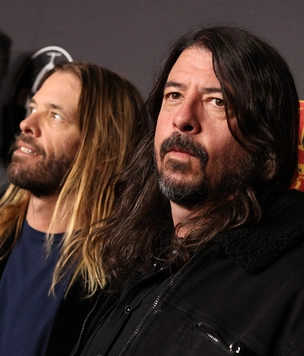 Барабанщик Foo Fighters Тейлор Хокинс неожиданно умер в Колумбии перед концертом: смотрим фото легенды мирового рока