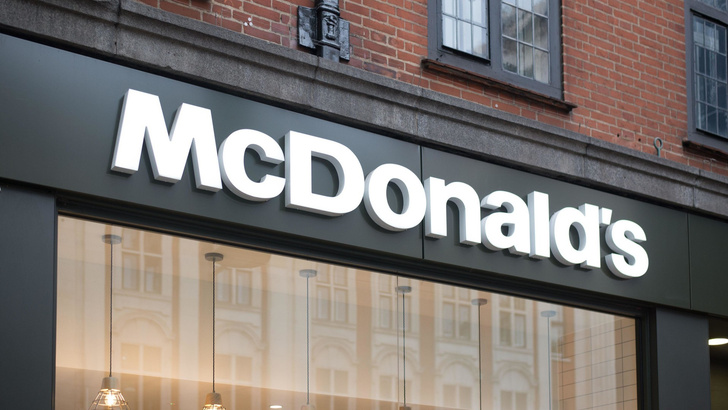Рестораны Макдоналдс могут продолжить работу в России под новым брендом уже в июне 🤯