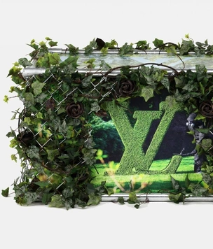 Дизайнерские версии культового сундука Louis Vuitton