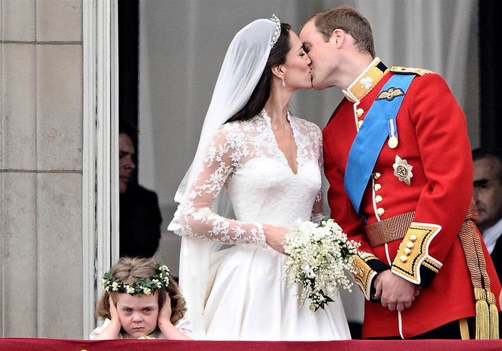 Поцелуй принца Уильяма и герцогини Кейт