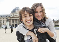 10 простых правил счастливых отношений от французских женщин