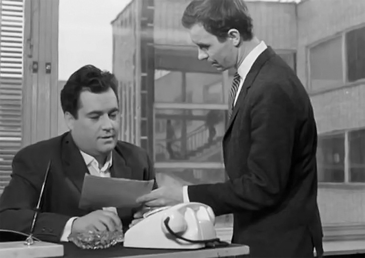 Эльдар Рязанов в комедии «Дайте жалобную книгу», 1965