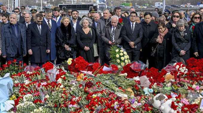«Мы реагируем даже не на саму опасность, а на ее возможность»: наш эксперт — к годовщине теракта в «Крокусе»