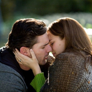 Тест: Выбери поцелуй из кино, а мы посоветуем, что надеть на свидание