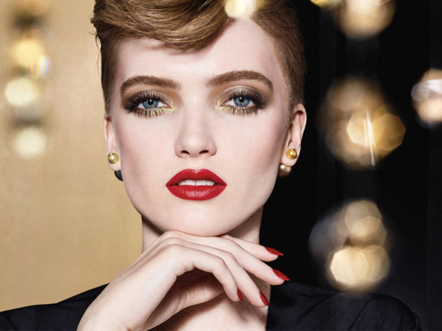 Фото №1 - Зимняя сказка: Dior представляет праздничную коллекцию макияжа Golden Nights