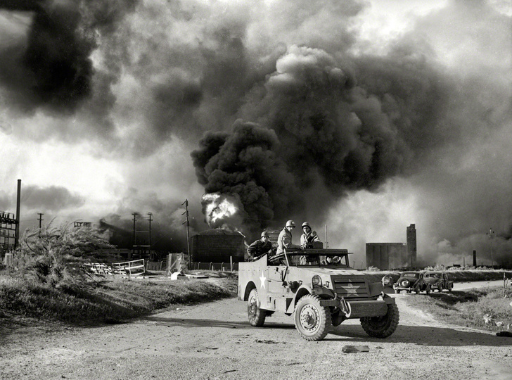 На фото — последствия взрыва нефтехранилища в Техасе в 1947 г., унесшего сотни жизней