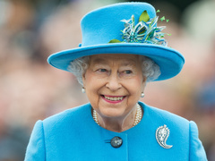 Живее всех живых: Елизавета II устроит рок-вечеринку с Queen и Элтоном Джоном в честь своего Платинового юбилея