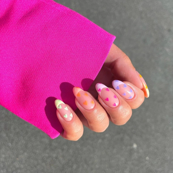 Heart Nails: трендовый маникюр из Инстаграма (запрещенная в России экстремистская организация), которые покорит твое сердце ❤️