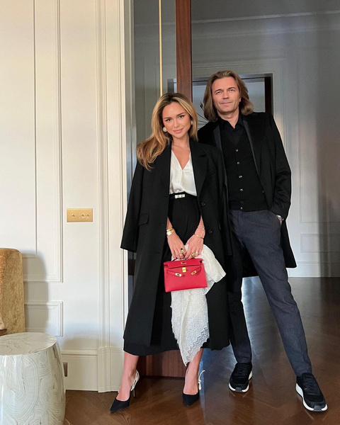 Сотрудничает с Louis Vuitton и не терпит популярности: как живет 37-летняя падчерица Дмитрия Маликова