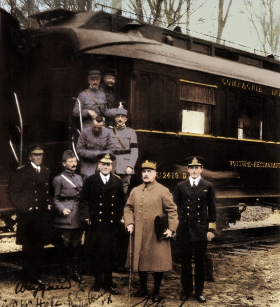 106 лет назад закончилась Первая мировая война: посмотрите на 10 фотографий, сделанных 11 ноября 1918-го