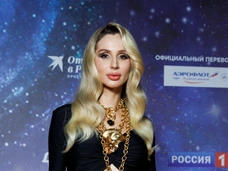 Назвалась артистом №1, лила слезы на камеру. Почему Светлане Лободе не верят ни в России, ни на Украине