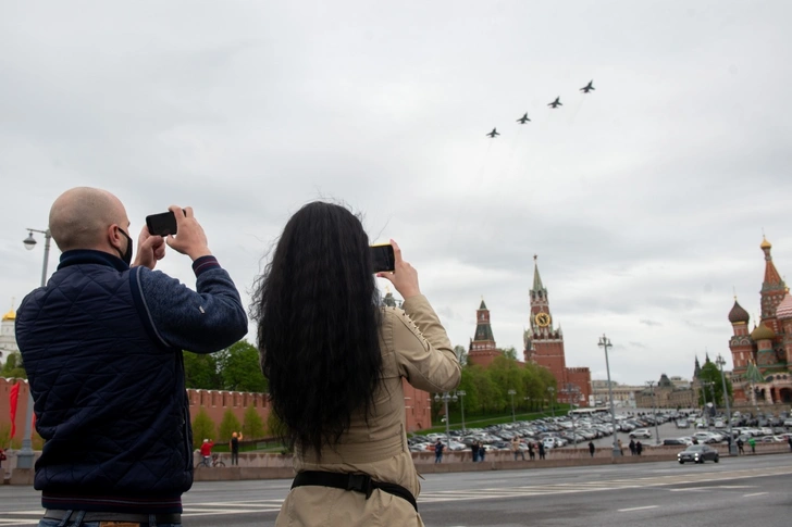 Почти 3 миллиона россиян приняли участие в акции «Бессмертный полк», не выходя из дома