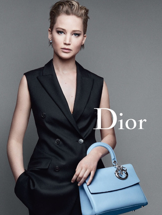 Фото №4 - Двойная серьга Dior: история одного из самых культовых украшений