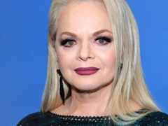 «Не попала ни в одну ноту!»: Лариса Долина резко поставила на место Валю Карнавал, указав на ее слабый вокал