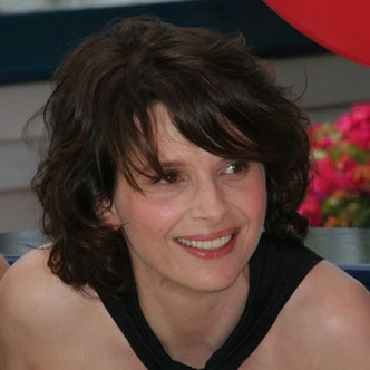 Жюльет Бинош (Juliette Binoche)