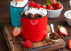 Десерт за 10 минут: 5 фантастически вкусных кексов и тортов, которые можно быстро приготовить в микроволновке