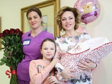 Алла Довлатова выписалась из роддома