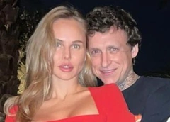 Мамаева пишет, что у жены Павла могут отнять сына, а Черкасов ответил, уедет ли из России. Соцсети звезд