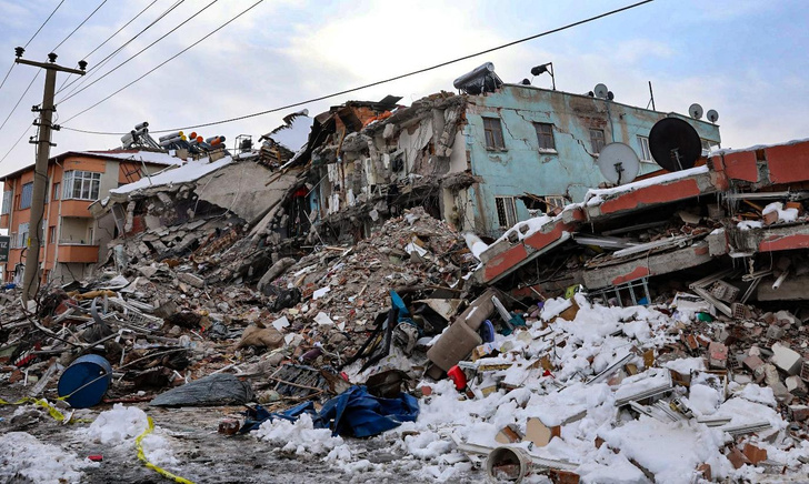 При землетрясении в Турции погибла женщина из России и ее сын, которого она привезла на лечение