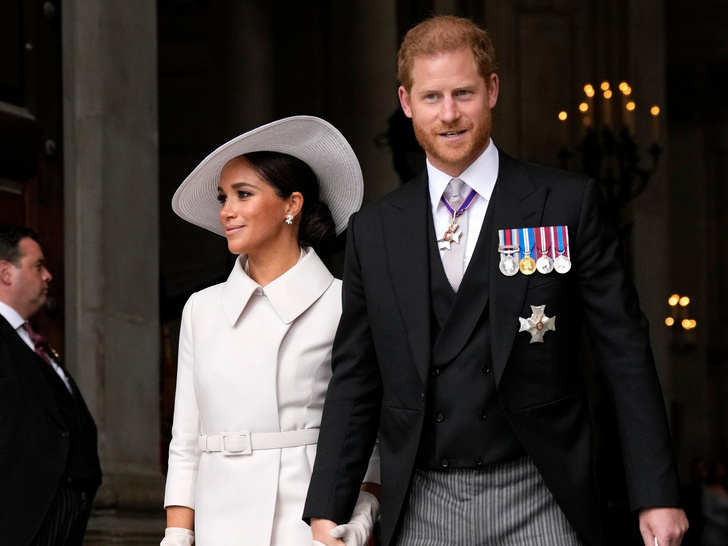 «Останови его»: какой скандал во дворце поставил крест на «теплых» отношениях Меган Маркл и принца Чарльза