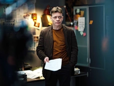 Павел Майков возвращается на ТНТ в сериале «Девушки с Макаровым»