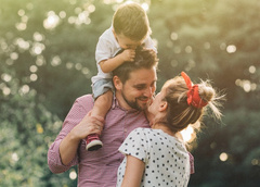 7 способов укрепить отношения в семье после рождения детей