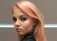 Алеся Кафельникова удивила резкой сменой имиджа