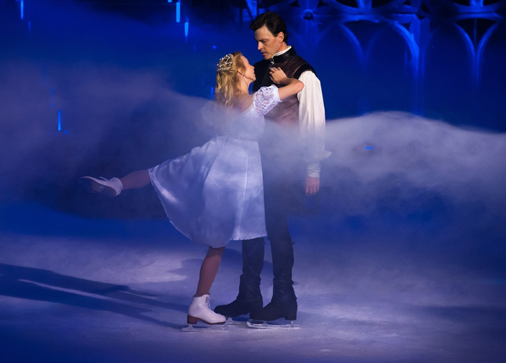 Илья Авербух вывел на лед семь олимпийских чемпионов в