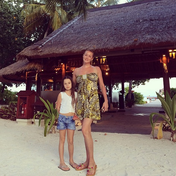 Анастасия Волочкова с дочкой отдыхает на Мальдивах