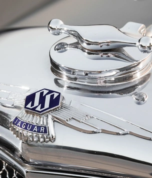 Раньше автомобили Jaguar назывались по-другому. Имя SS изменили сразу после войны