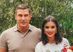 «Запомни меня таким»: Курбан Омаров прочитал любовное стихотворение после разрыва с Ксенией Бородиной