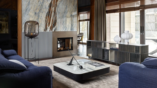 Дом 750 м² со скульптурной лестницей, каминным залом и SPA