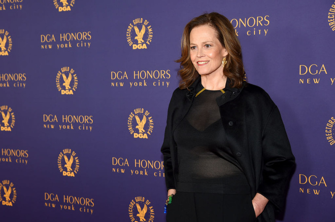 Сигурни Уивер