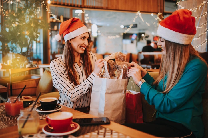 Как красиво упаковывать подарки: самые простые способы 🎁