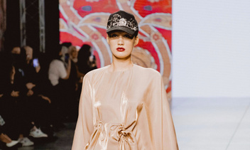 Выставка сумок Lady Dior, Неделя моды в Москве и другие важные fashion-события октября
