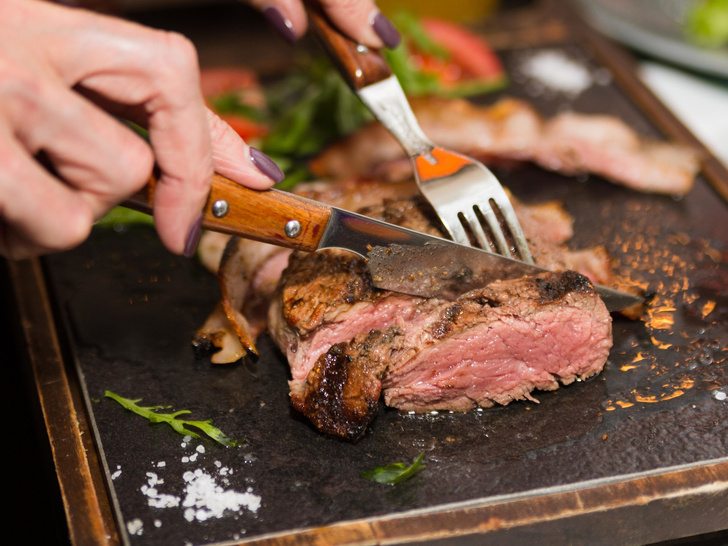 Польза или вред: как красное мясо влияет на наш организм