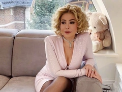 «Я влюбилась!»: 66-летняя Любовь Успенская встретила мужчину, которого ждала всю жизнь
