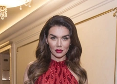 Анна Седокова устроила скандал в клинике