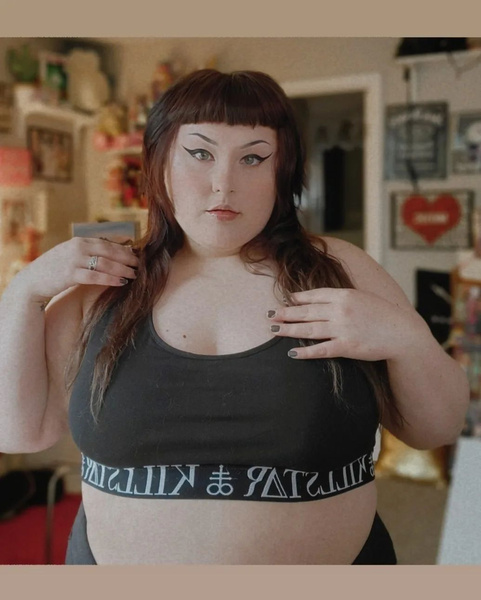 «Я самая сексуальная толстушка!»: 7 фото 130-килограммовой звезды интернета