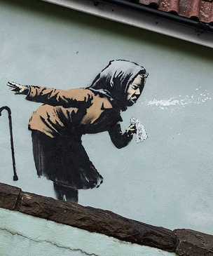 Бэнкси нарисовал новое ироничное граффити на тему пандемии