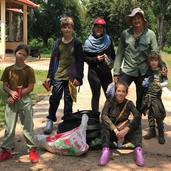 Недавно Юлия посетила с детьми Камбоджу