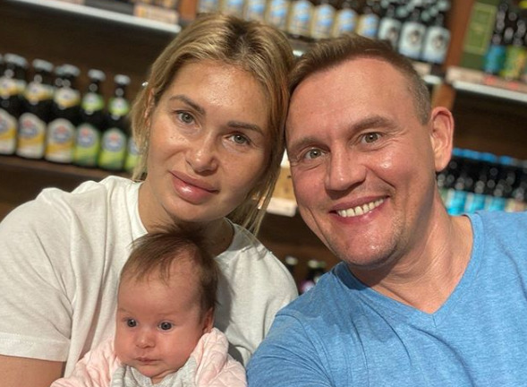 Жена Степана Меньщикова: «Он хочет доказать, что Степания его родная дочь!»