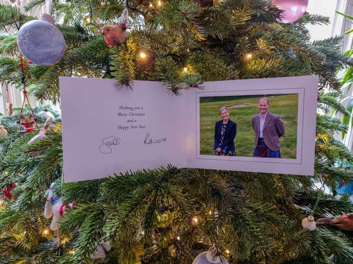 Самые милые (и долгожданные) рождественские королевские открытки 2021 года
