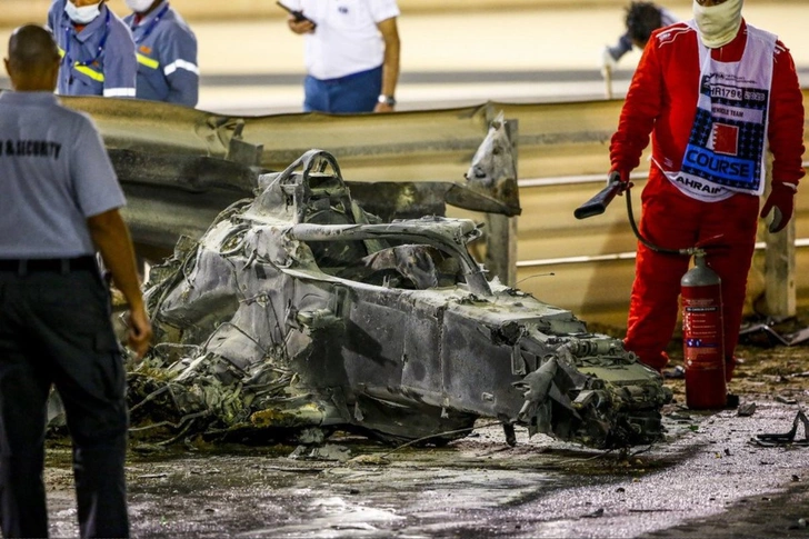 В огне не горит: французский гонщик F1 выжил в страшной аварии