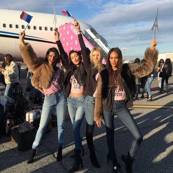 Кендалл Дженнер прилетела в Париж на шоу Victoria's Secret